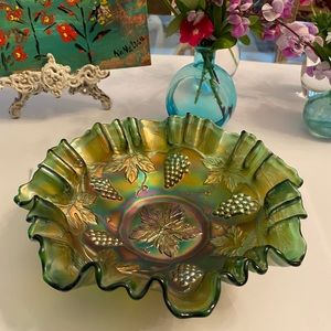 Vintage Fenton Carnival Glass Green Grape Leaf Bowl